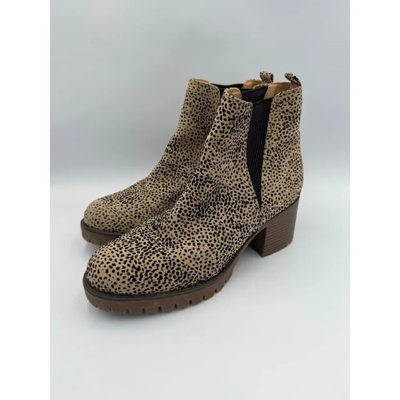 Altar'd State Cheetah Animal Print Chelsea Chunky Heel Booties 8.5 - Picture 1 of 9
